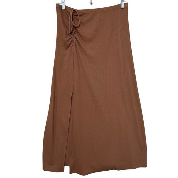 Aerie Dresses & Skirts - Aerie BEACHWALK Midi Skirt Size M Mocha Ribbed Knit Ruched Pull On Side Slit NWT